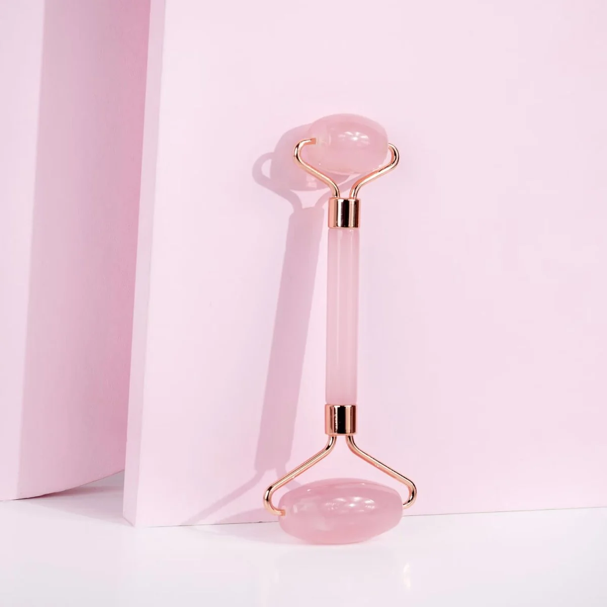 GUA SHA & RESIN ROLLER SET FOR FACE LIFT & WRINKLE REMOVER - Image 3
