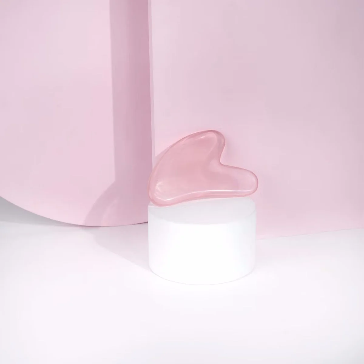 GUA SHA & RESIN ROLLER SET FOR FACE LIFT & WRINKLE REMOVER - Image 4